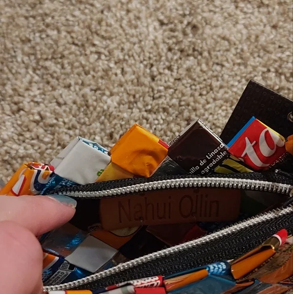 Ollin Arm Candy Clutch NWT - Picture 5 of 8